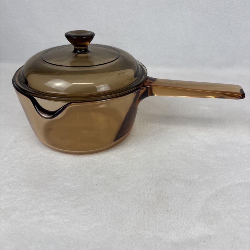 Vision Corning Ware USA 1L Amber Sauce Pan Pot w/Pour Spout & Pyrex Lid VTG
